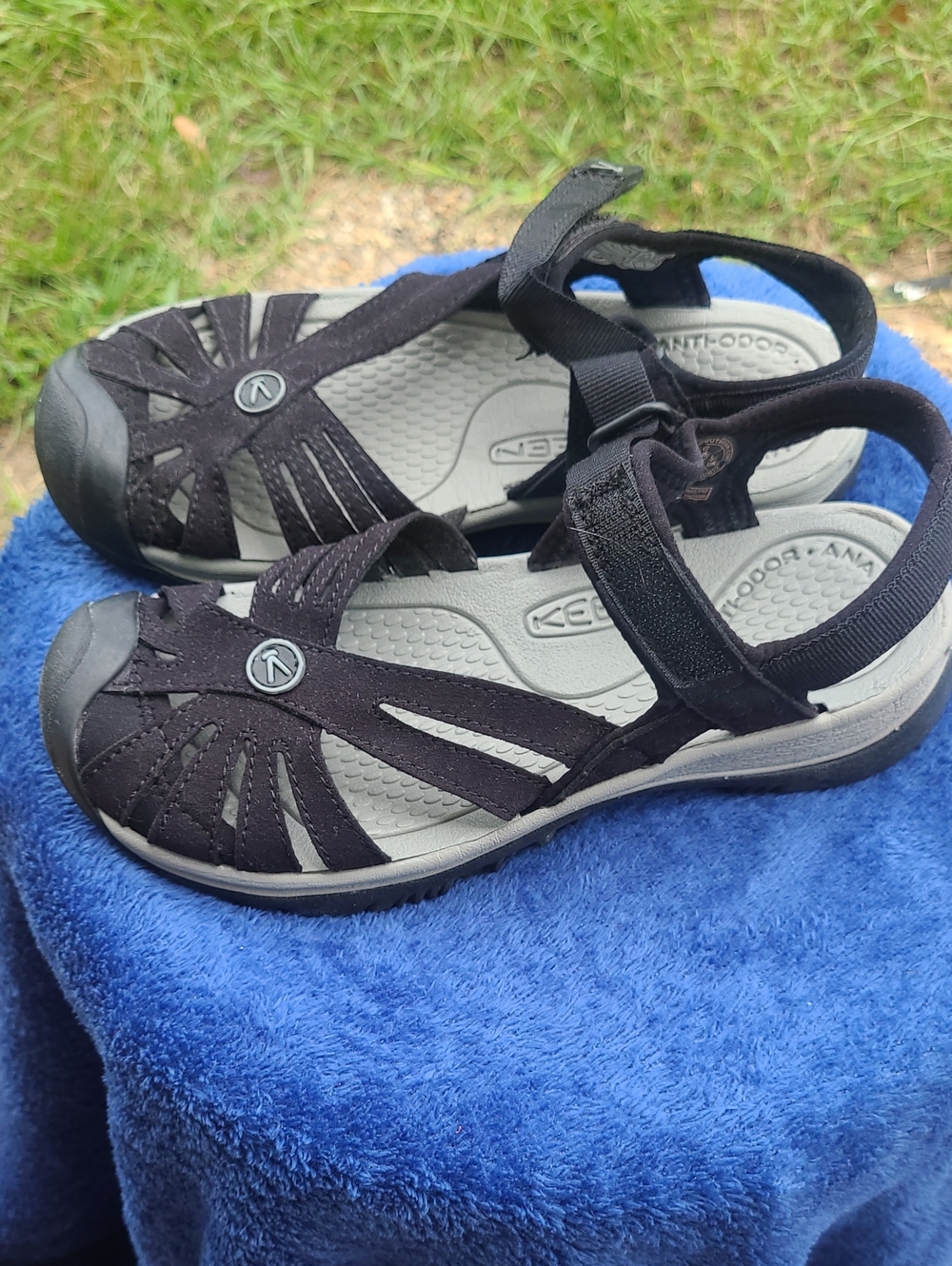 Keen Womens Black Sport Sandals Size 6